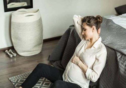 杭州供卵试管：要不要买婴儿按摩油？先了解婴儿按摩油有哪些好处再说